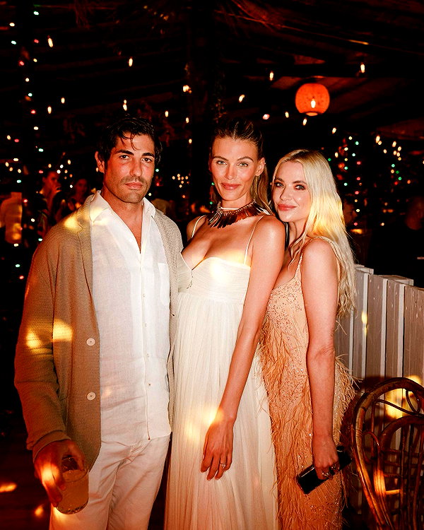 ashleybenson instagram image archive image