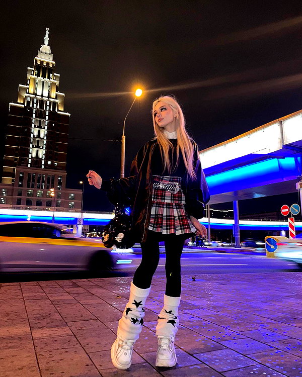 vik4au instagram image archive image