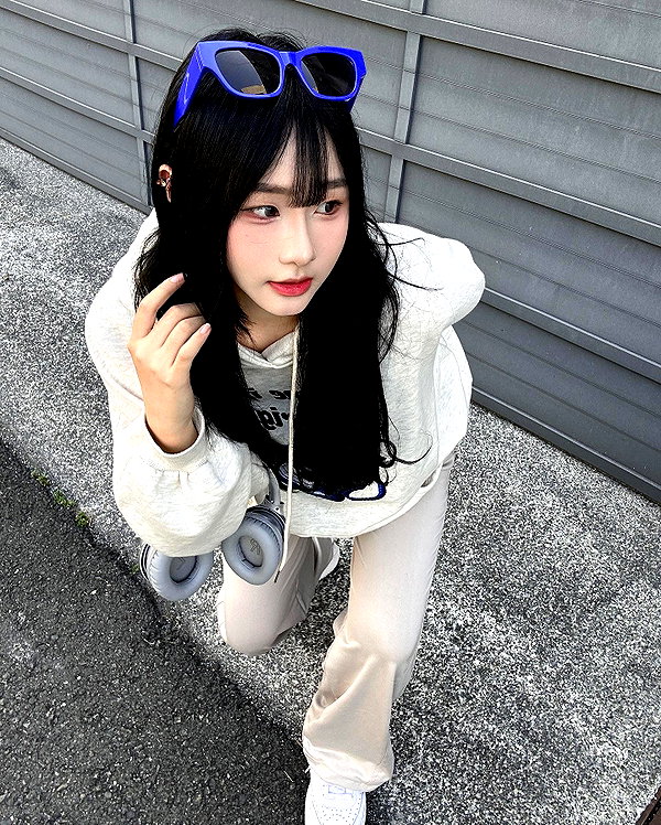 lai_931201 instagram image archive image
