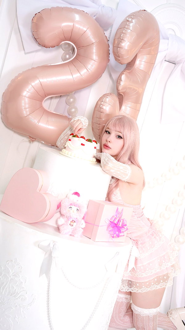 alina_thedoll instagram image archive image