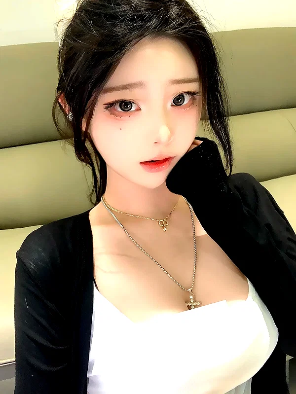 yingyinng_ instagram image archive image