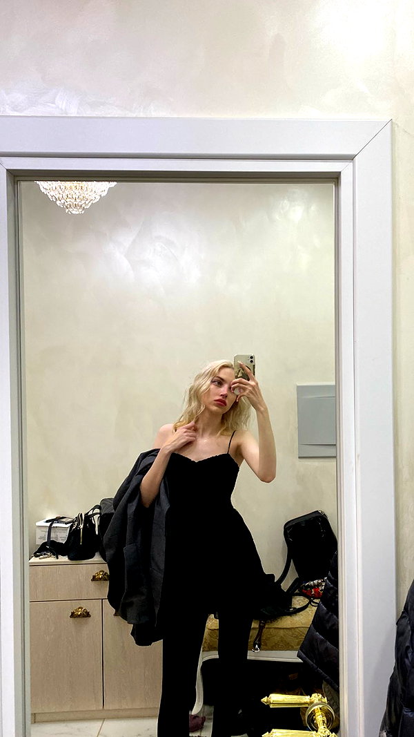 alien.hanna instagram image archive image