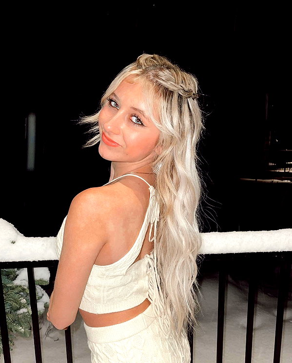 ellianawalmsley instagram image archive image