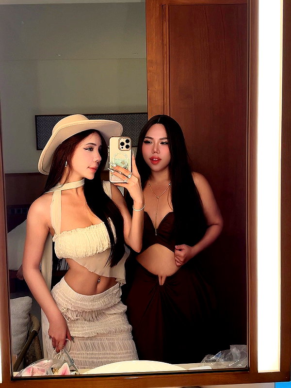 quenhi.phamm instagram image archive image