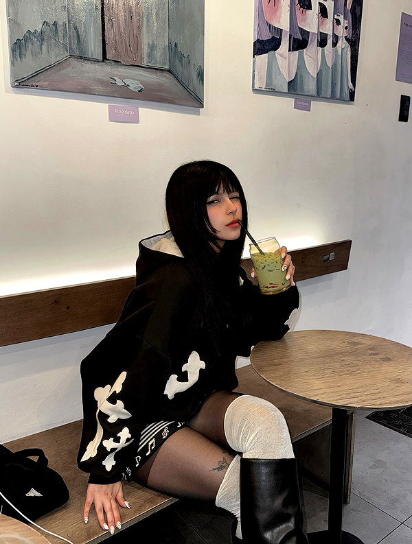 connie.01j instagram image archive image