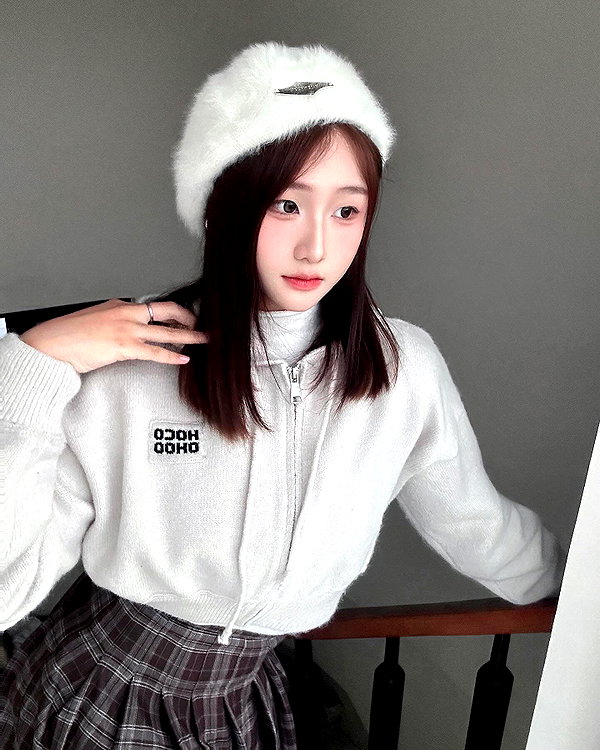lai_931201 instagram image archive image