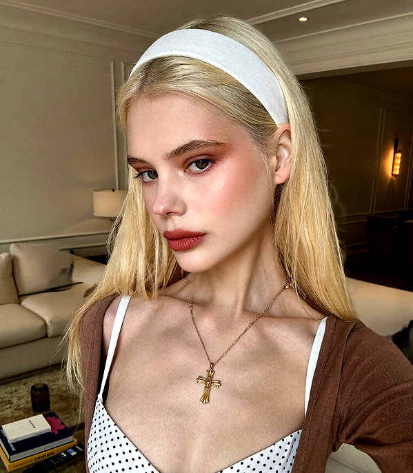 alisen.mari instagram image archive image