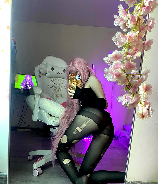 princessaria2007 instagram image archive image