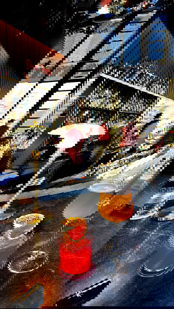 giangg._ giangg._ archive image