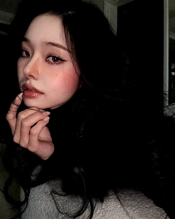 dear.zia instagram image archive image
