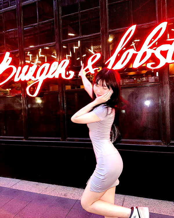 the.q.felicia instagram image archive image