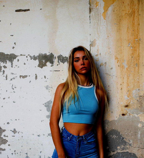 yulia.isakov instagram image archive image