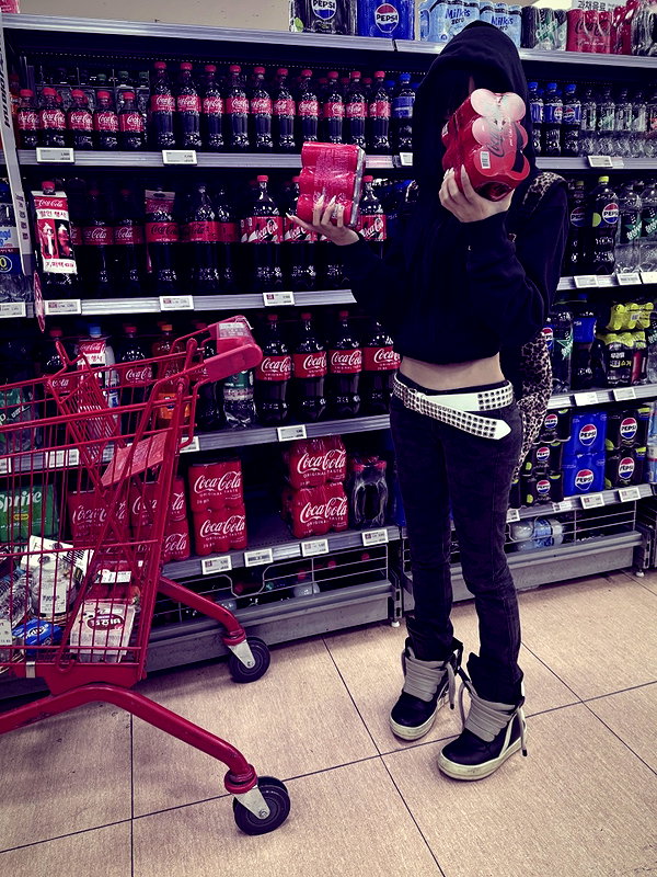 9unxx7 instagram image archive image