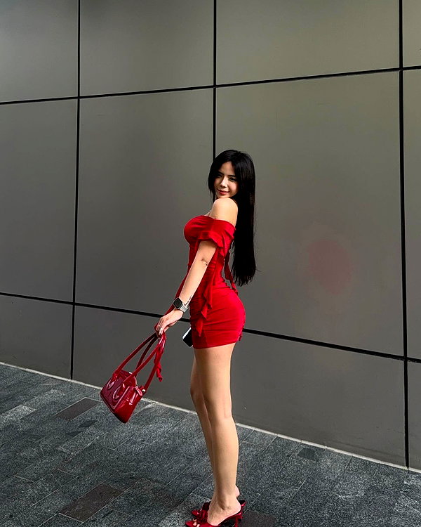 lyhythuedoxinh instagram image archive image