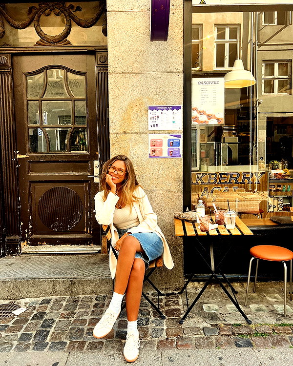 pia__kim instagram image archive image