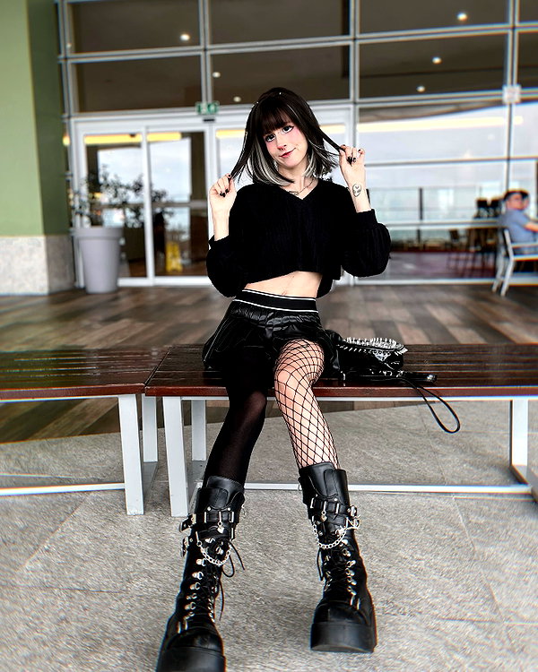 jadelaverne instagram image archive image