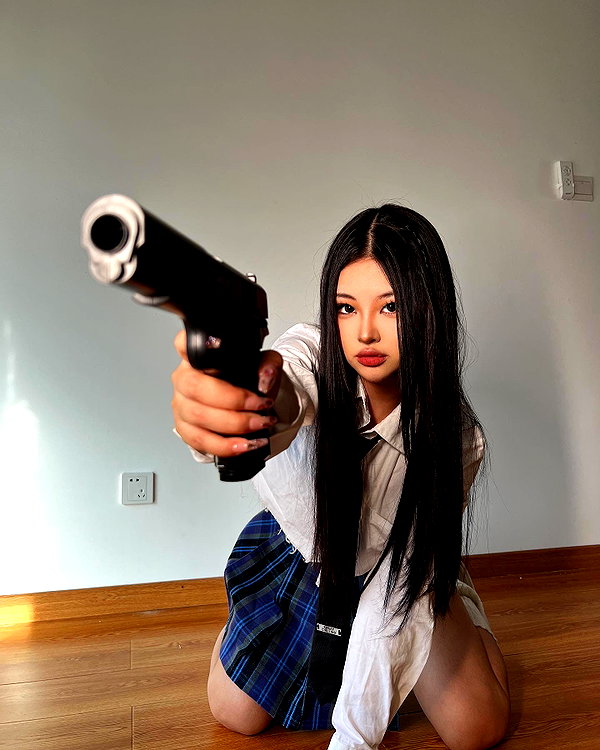 ll.lu1s instagram image archive image