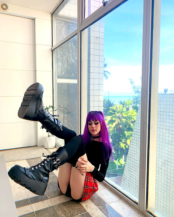 jadelaverne instagram image archive image