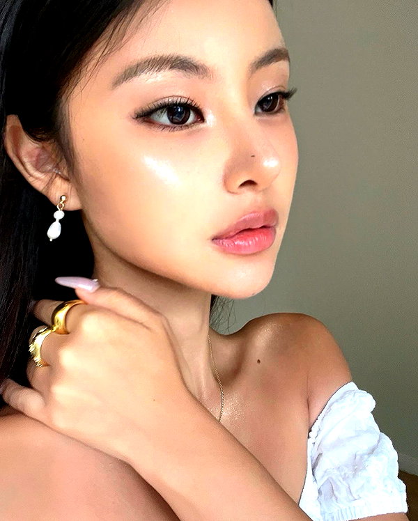 ll.lu1s instagram image archive image