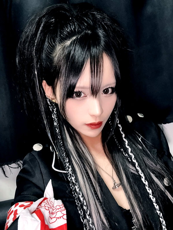 yamikumo_leisa instagram image archive image