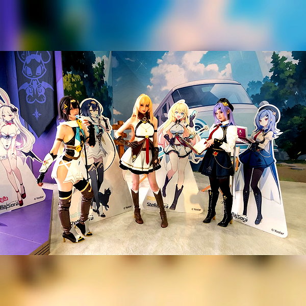 miee_cos instagram image archive image