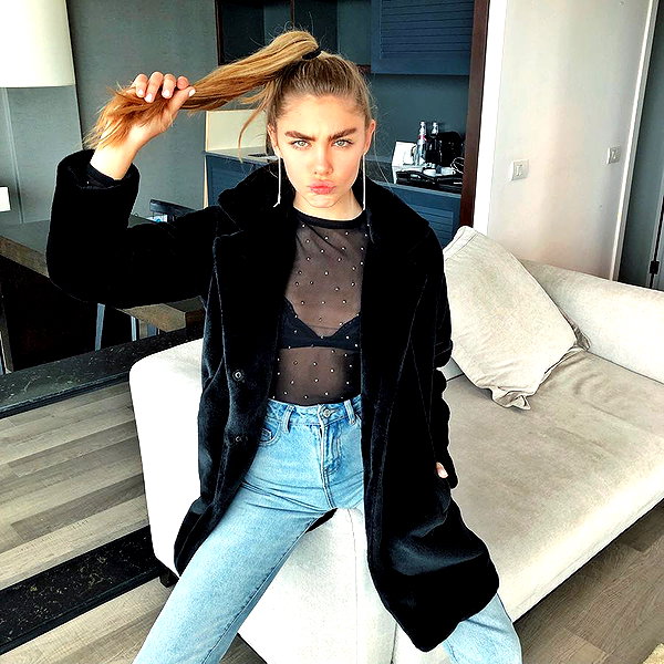 maya.keyy instagram image archive image