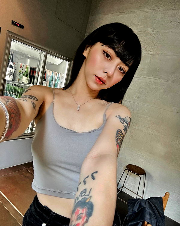 badthingalwaysg instagram image archive image