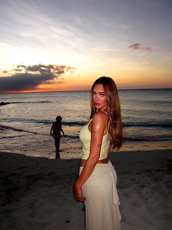 staskaranikolaou instagram image archive image