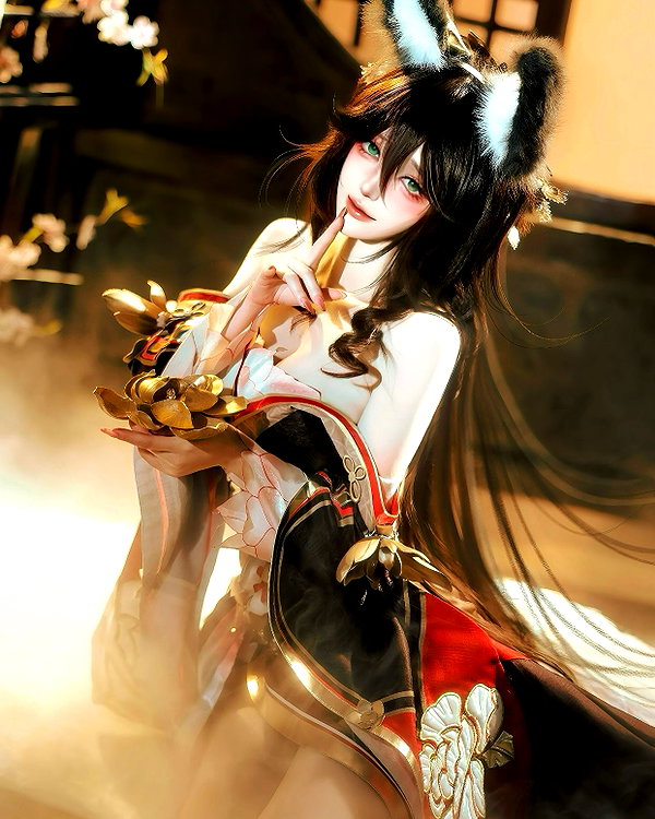 gallery_cosplayer instagram image archive image