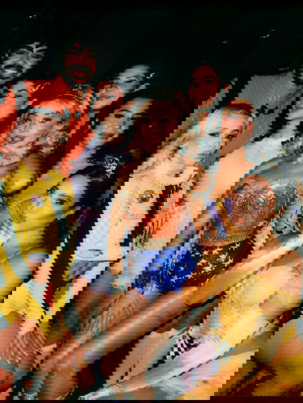 sabrinacarpenter sabrinacarpenter archive image