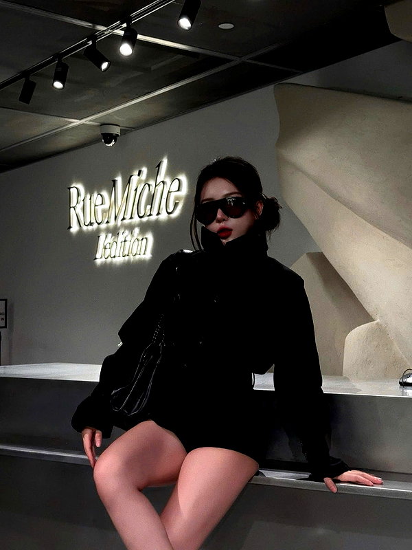 lyhythuedoxinh instagram image archive image