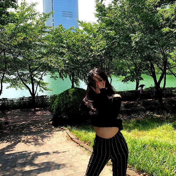daxbin instagram image archive image