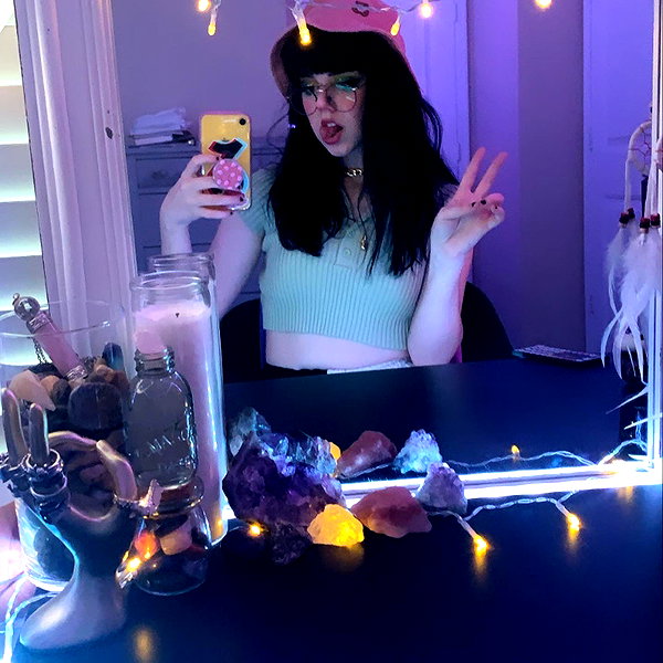 yeahimcaroline instagram image archive image