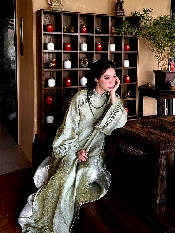 lyhythuedoxinh instagram image archive image