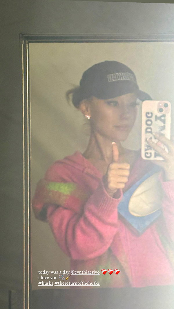 arianagrande instagram image archive image