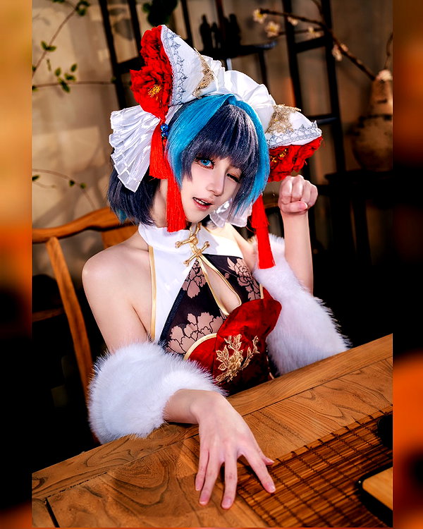miee_cos instagram image archive image