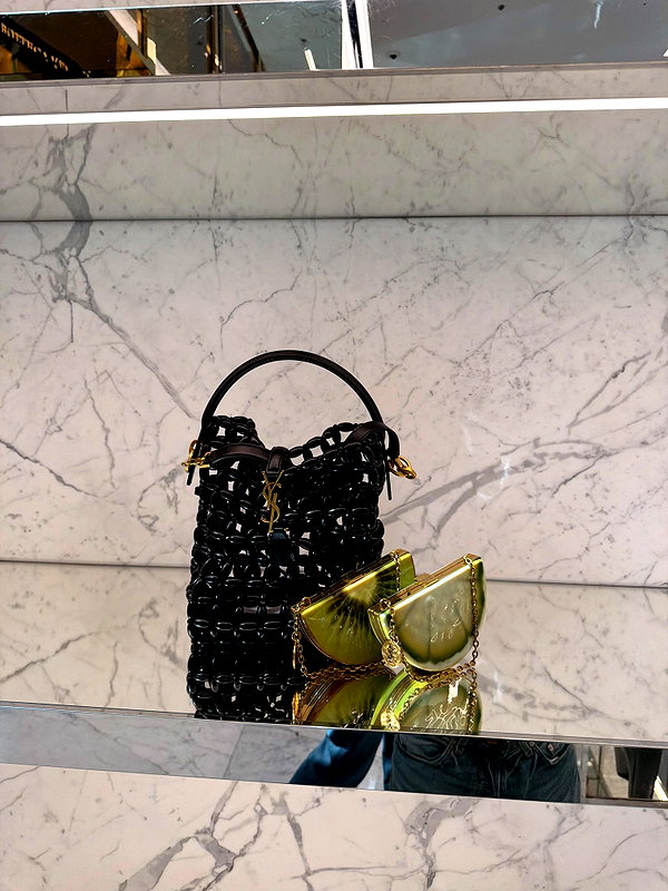 oliviaphillipps instagram image archive image