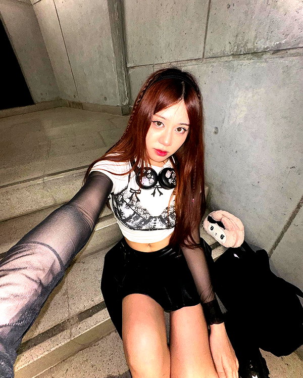 is2tian instagram image archive image