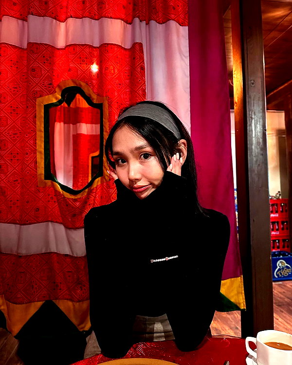 indra0102_ instagram image archive image