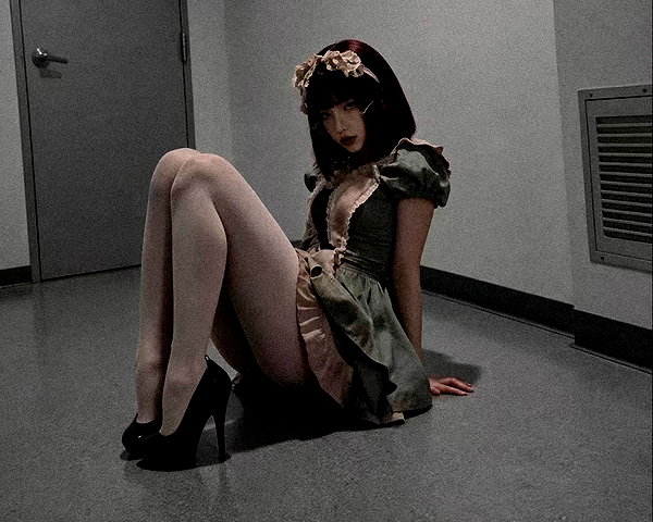 iiren_z instagram image archive image