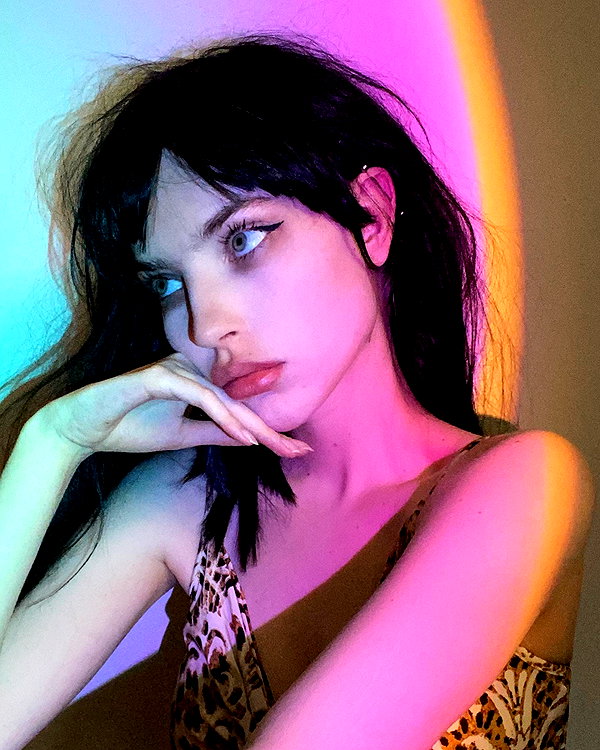 alien.hanna instagram image archive image