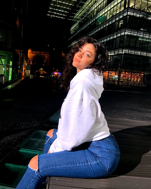 vanessa.rhd instagram image archive image