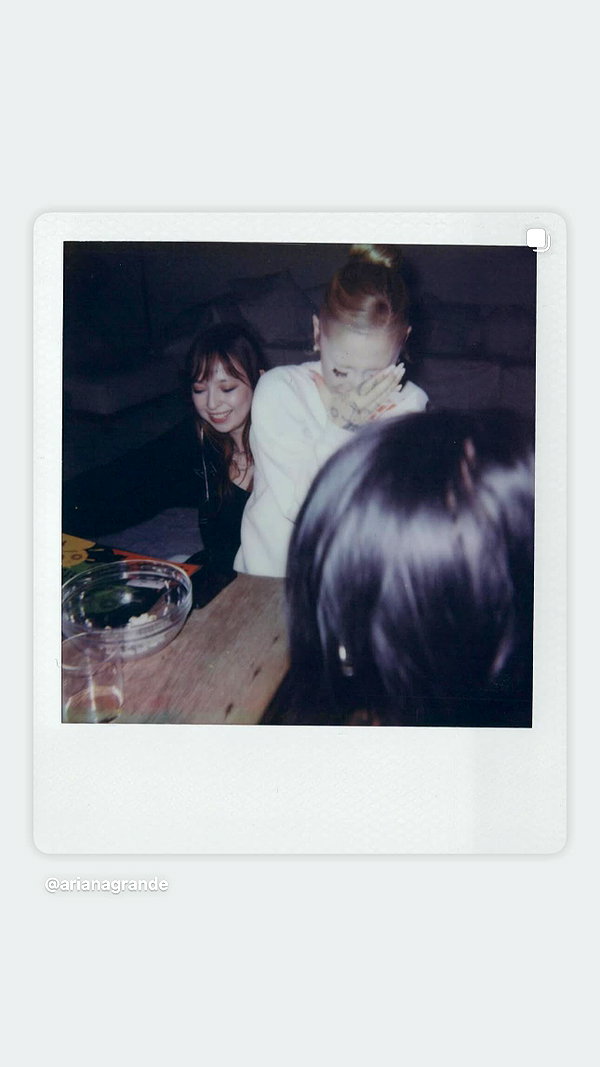 arianagrande instagram image archive image