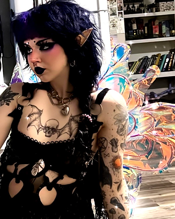 yeahimcaroline instagram image archive image