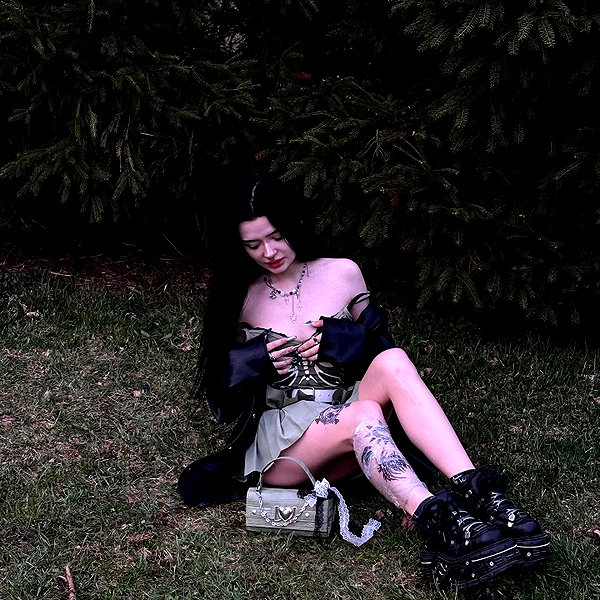 _dead__cherry_ instagram image archive image