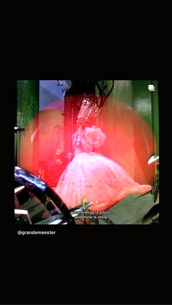 arianagrande instagram image archive image