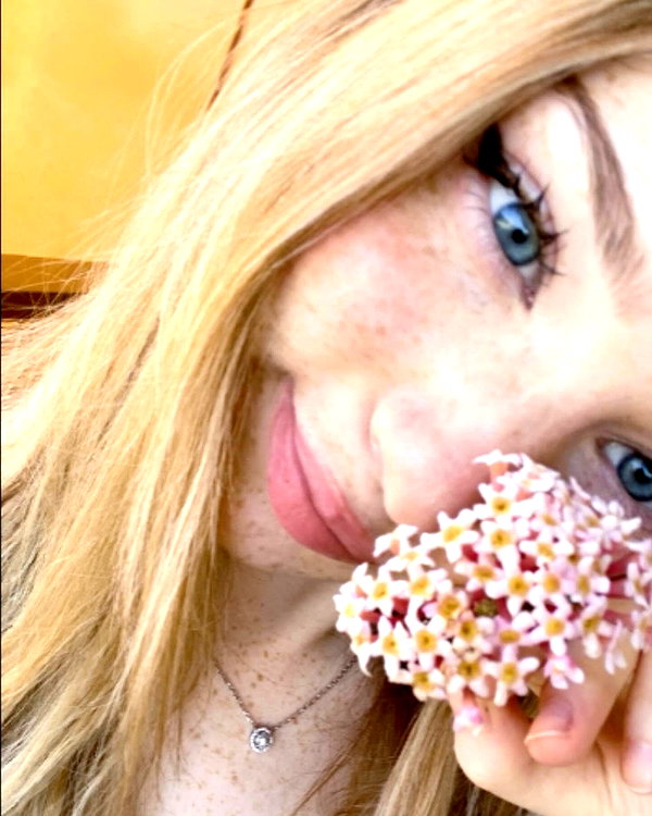 dollyemi instagram image archive image