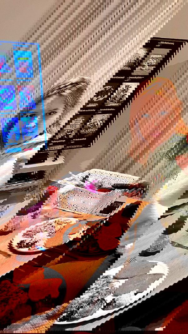 elianachetrit elianachetrit archive image