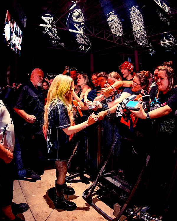 avrillavigne instagram image archive image