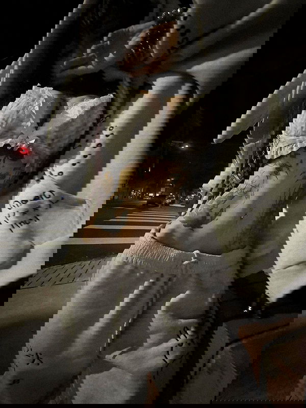 zommmbri zommmbri archive image